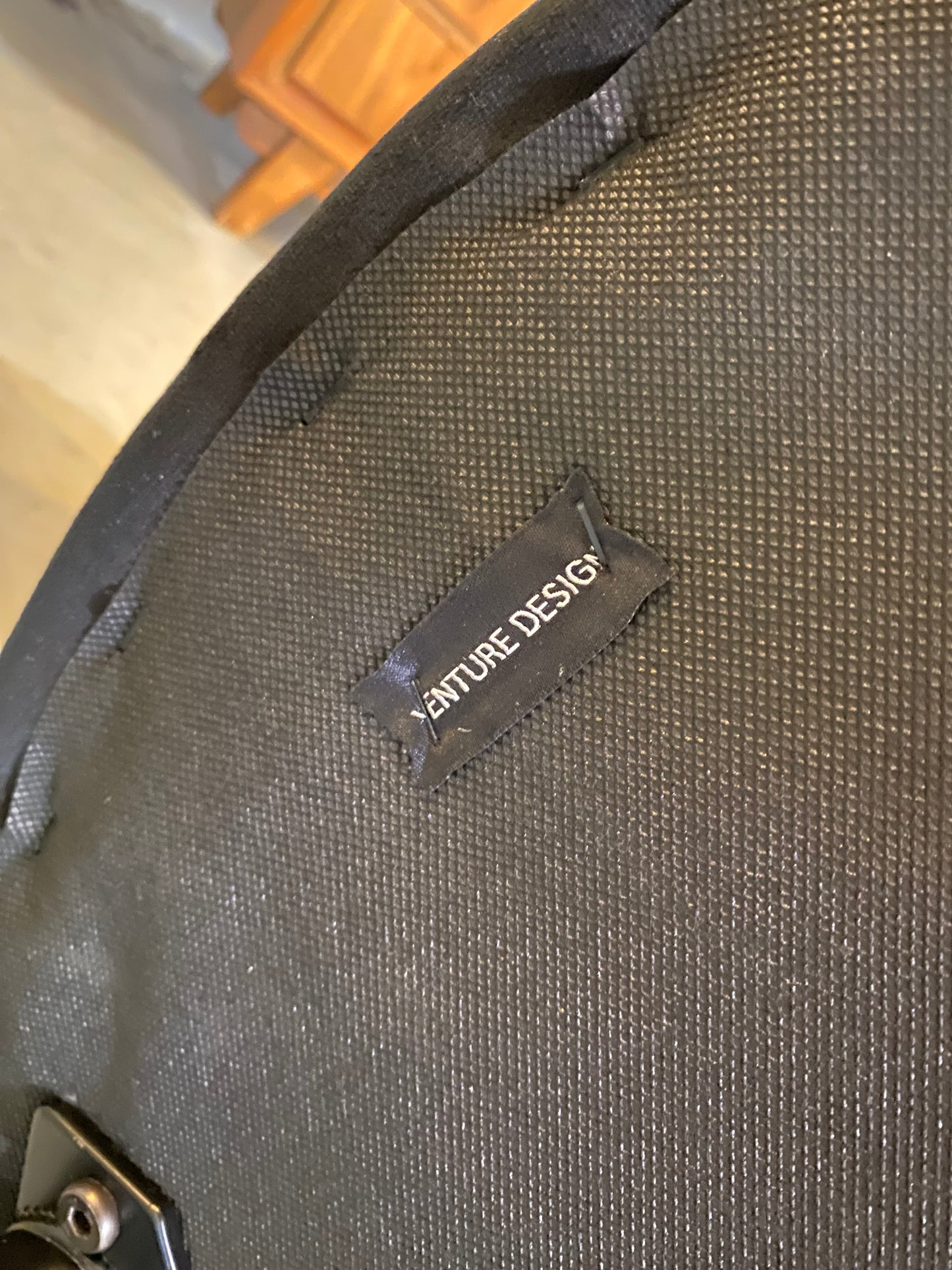 Esstisch in Marmoroptik + 4 Stühle