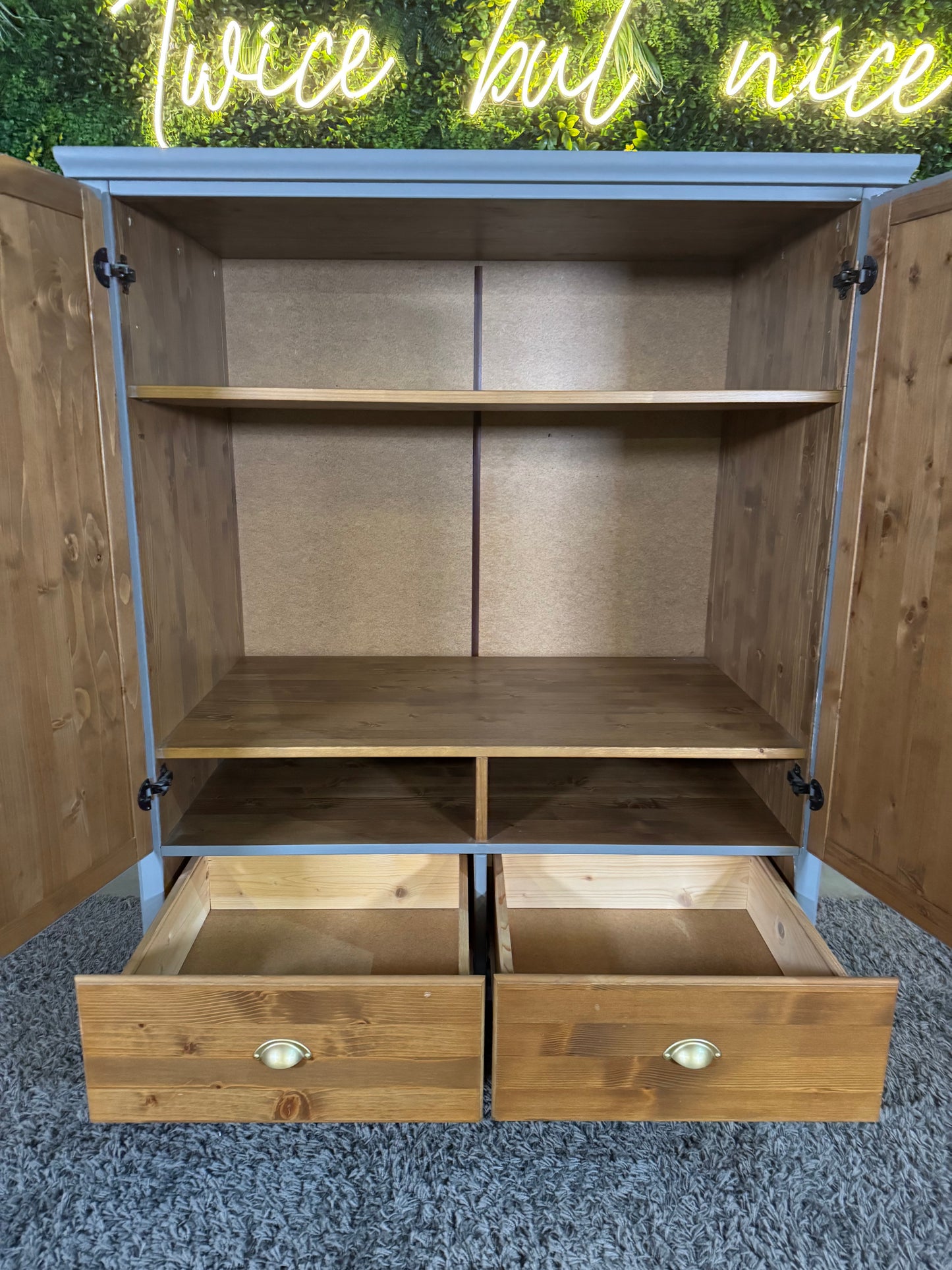 Kleiderschrank | Kommode | Sideboard