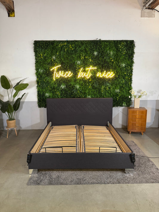 Boxspringbett(180x200cm) mit elektr. verstellbaren Lattenroste