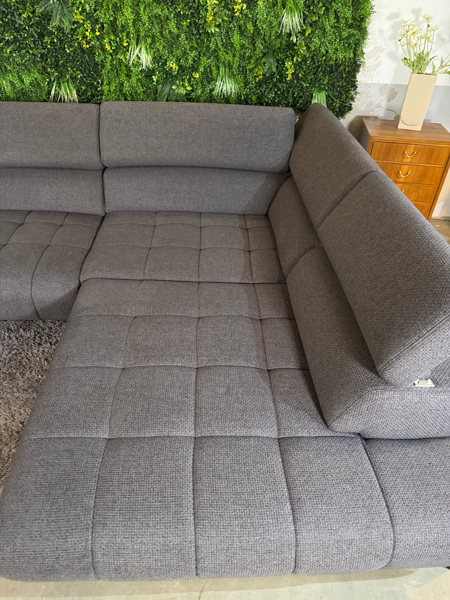 XXL Ecksofa mit verstellbaren Kopflehnen