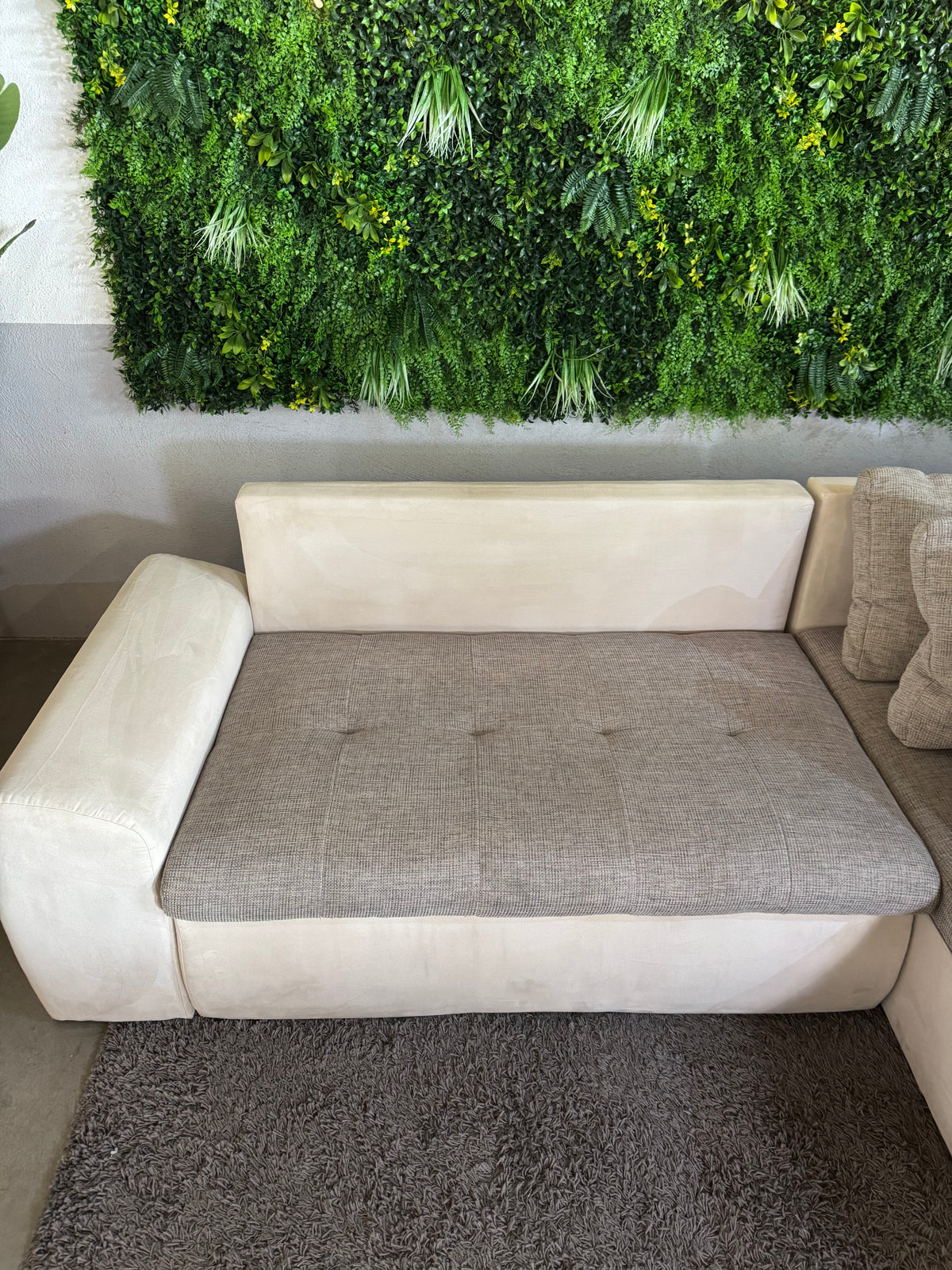 Ecksofa mit Schlaffunktion (beidseitig montierbar)
