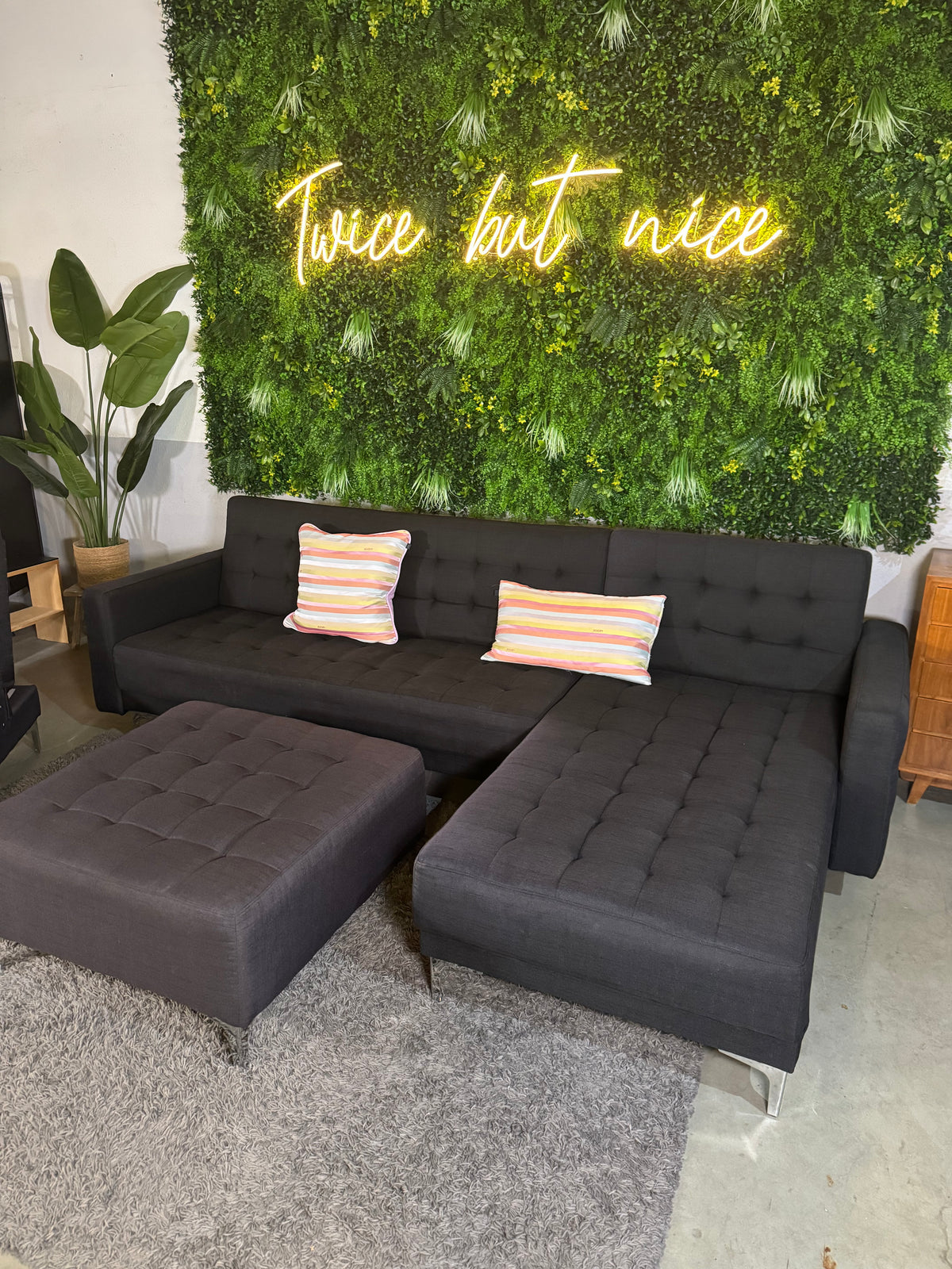 Schlafsofa mit Sitzhocker