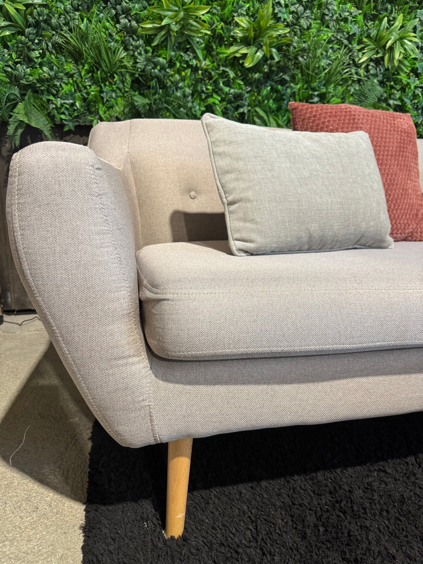Hellgraues Ecksofa