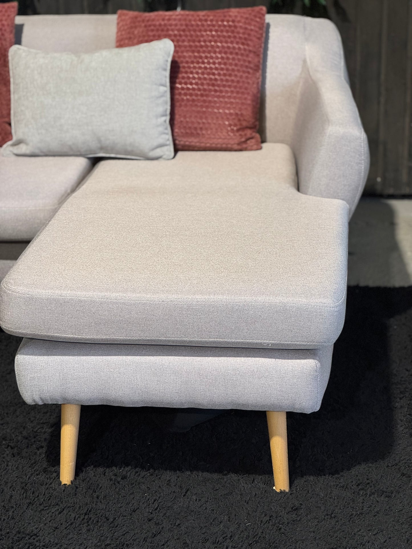 Hellgraues Ecksofa