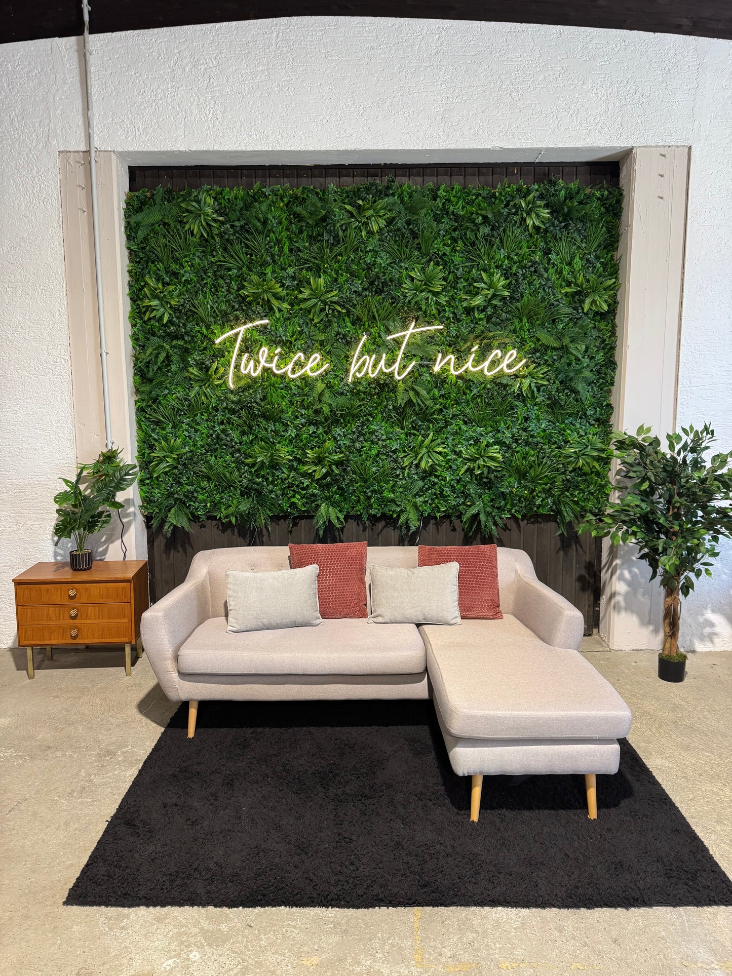 Hellgraues Ecksofa