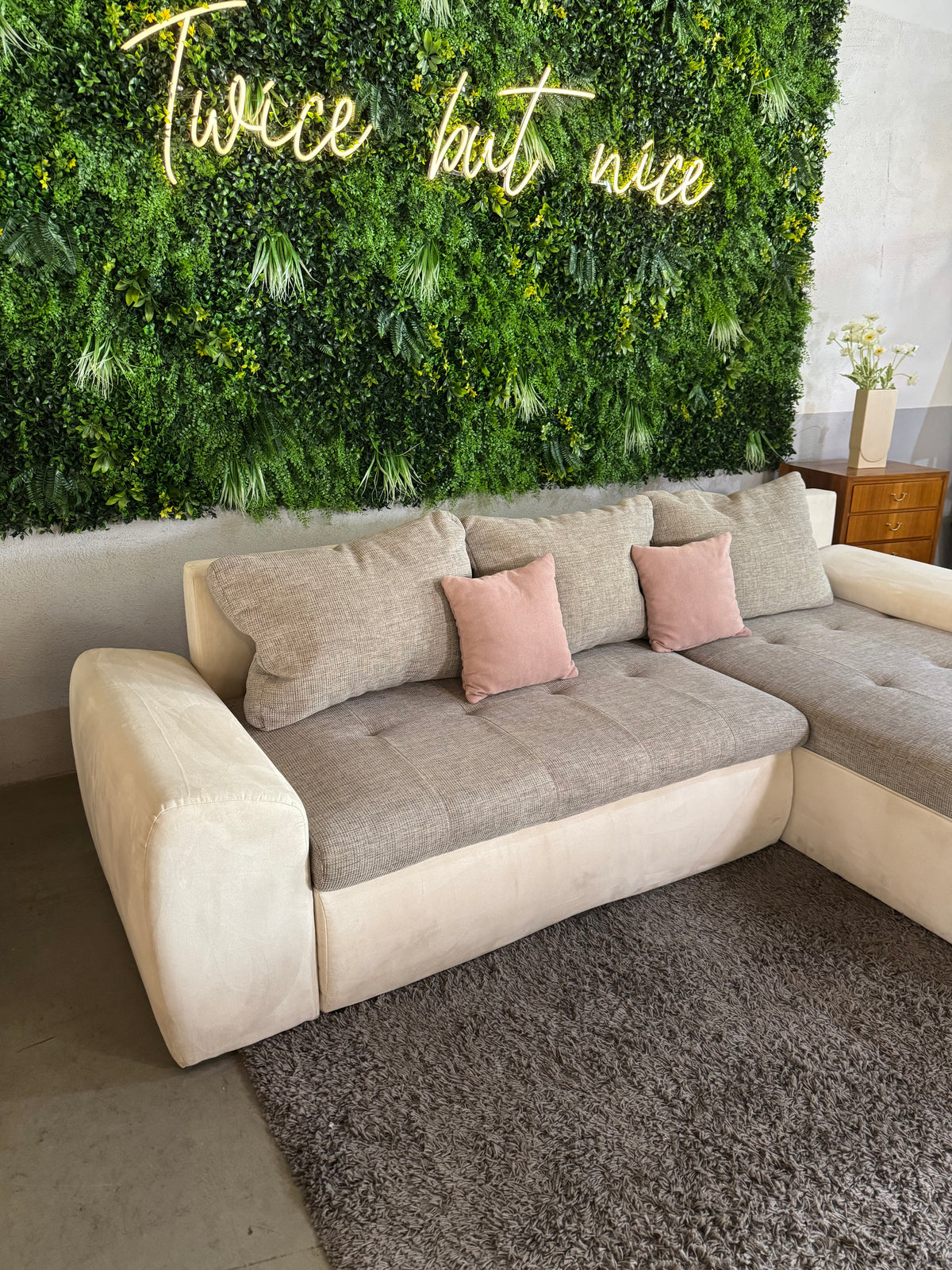 Ecksofa mit Schlaffunktion (beidseitig montierbar)