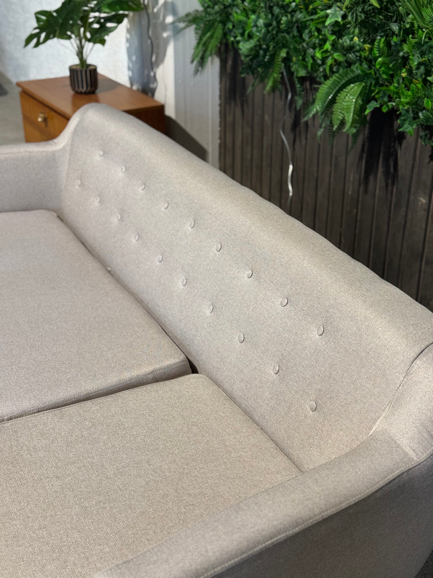 Hellgraues Ecksofa