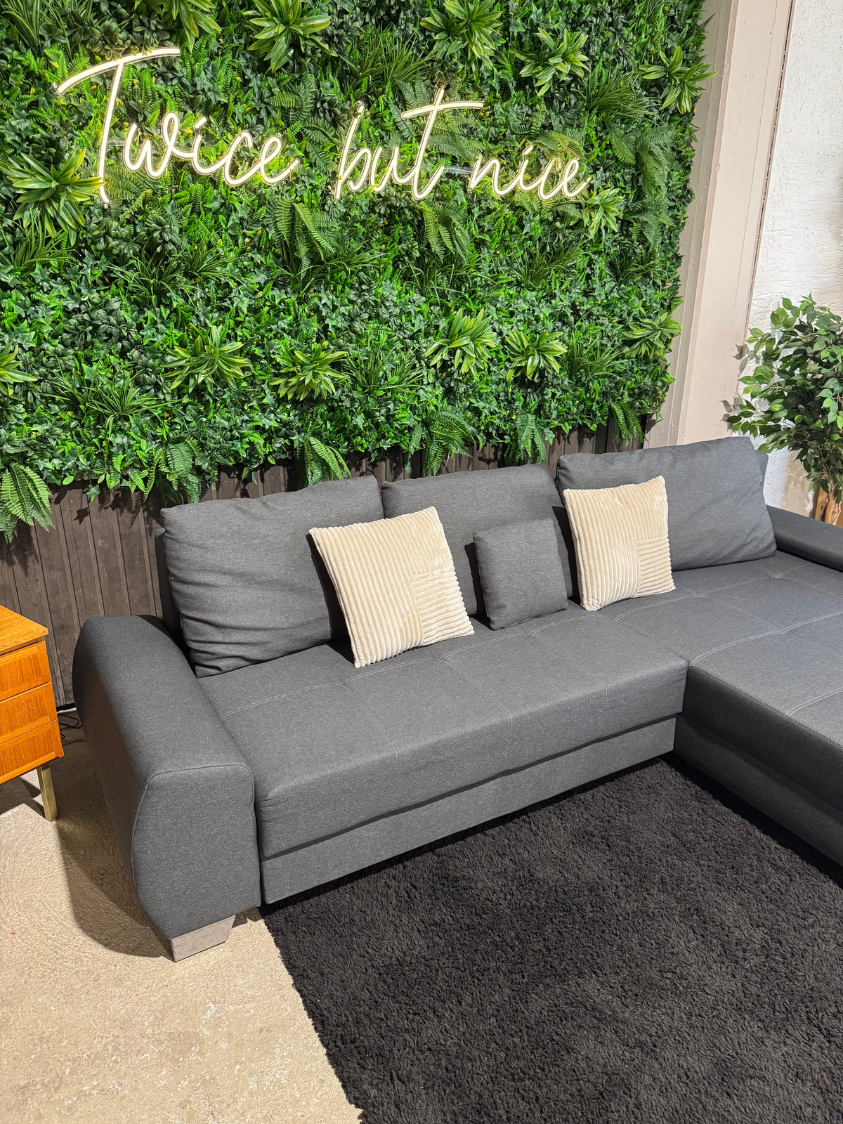 Ecksofa mit Schlaffunktion (beidseitig montierbar)