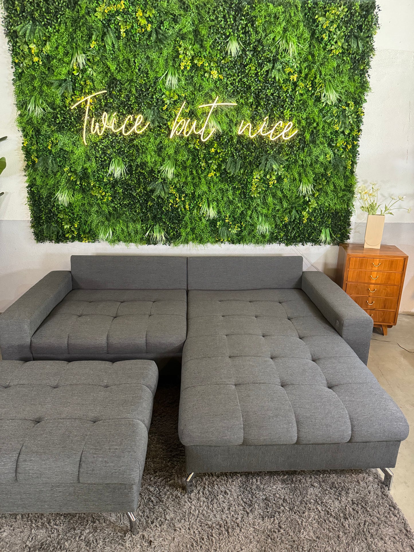 USB Ecksofa mit Hocker