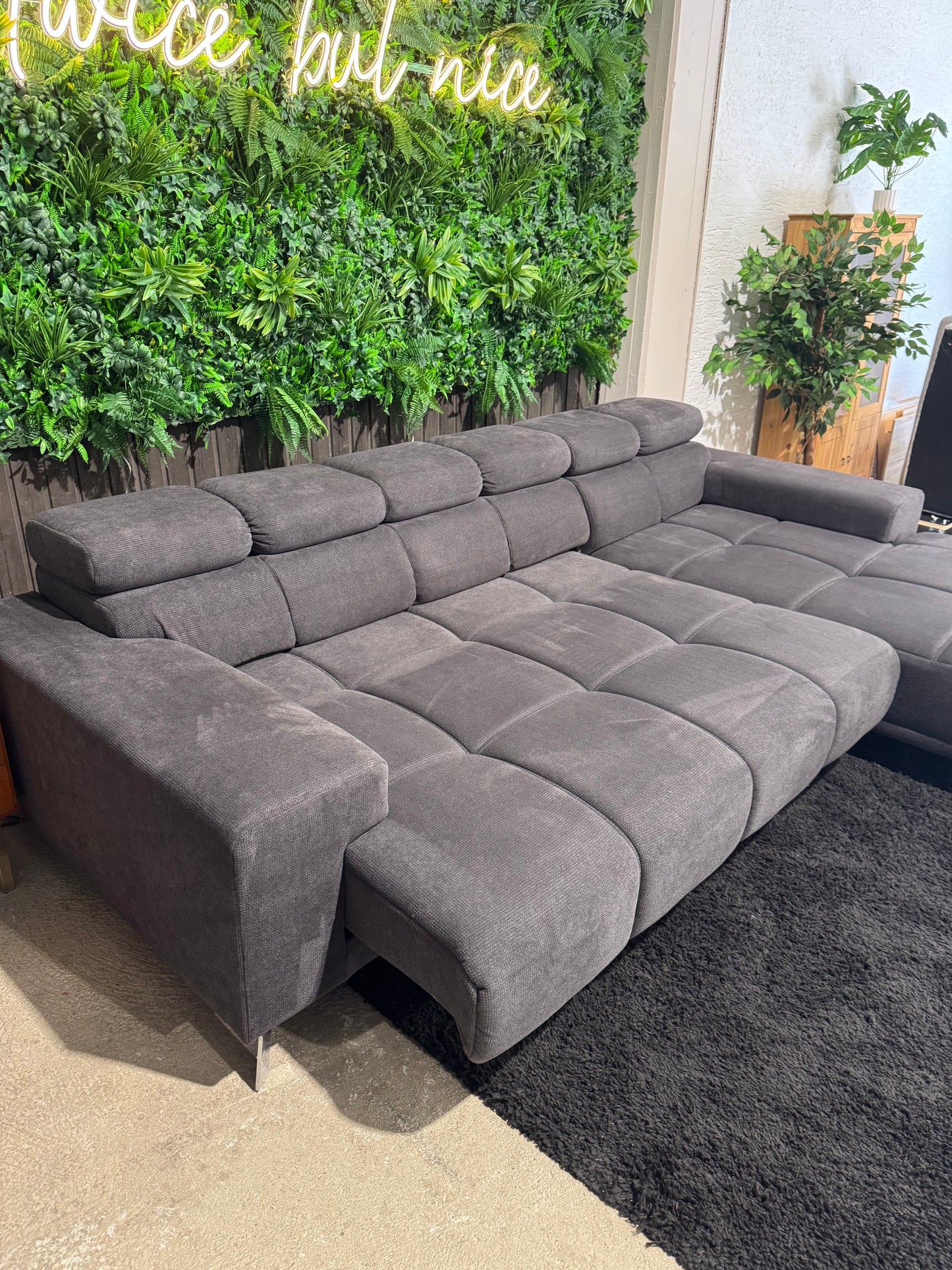 „Freiraum“ Ecksofa mit elektr. Schlaffunktion