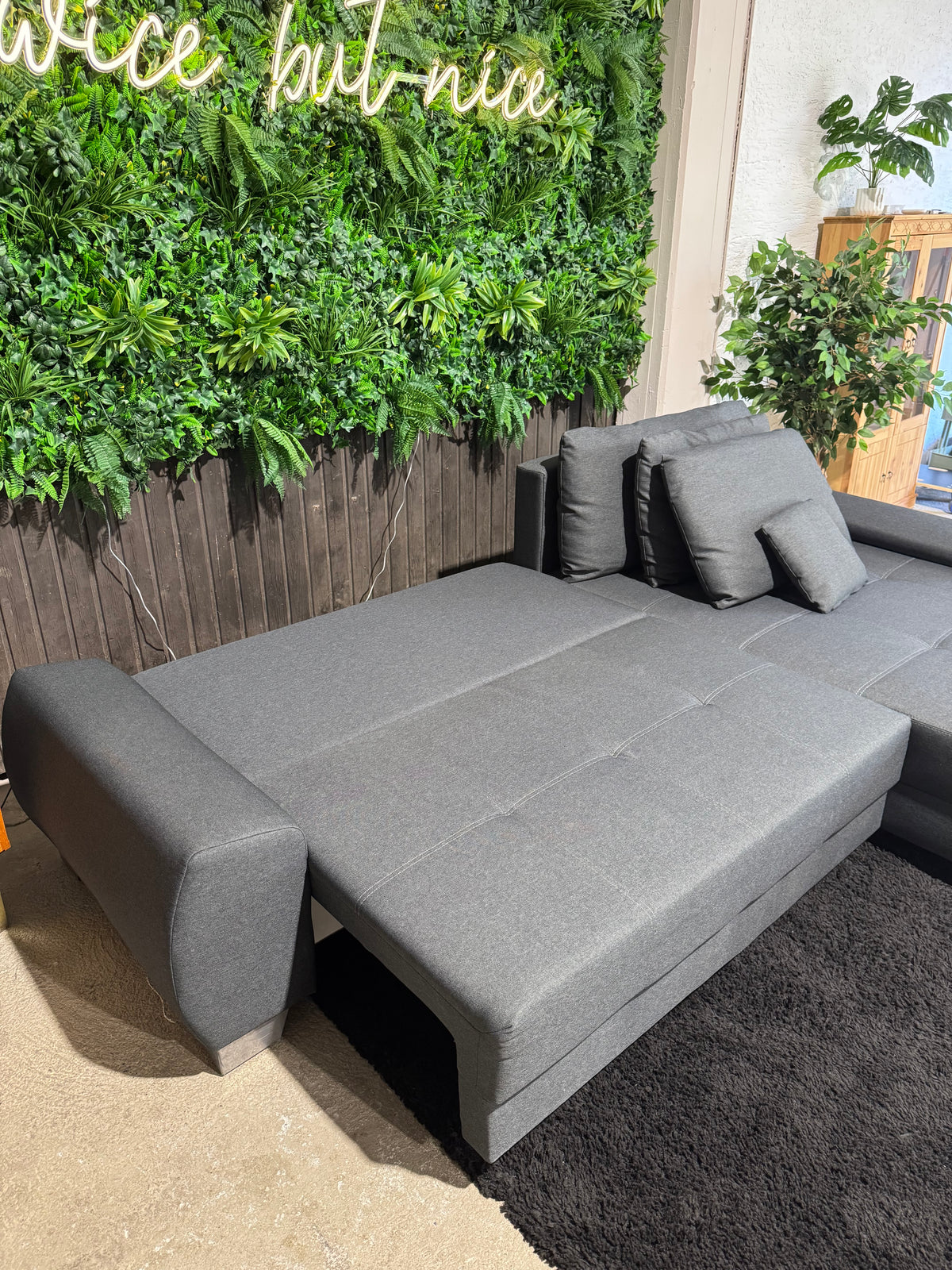 Ecksofa mit Schlaffunktion (beidseitig montierbar)