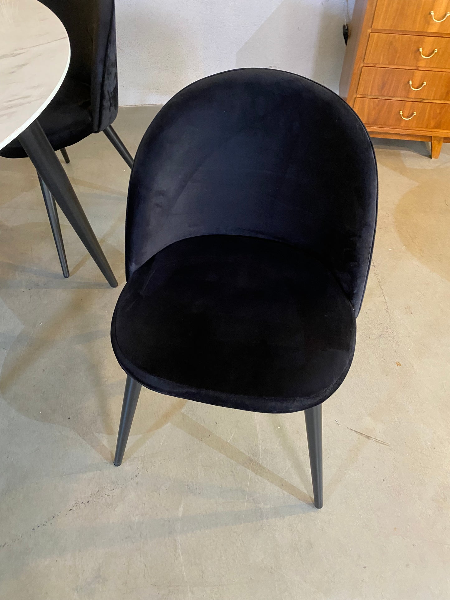 Esstisch in Marmoroptik + 4 Stühle