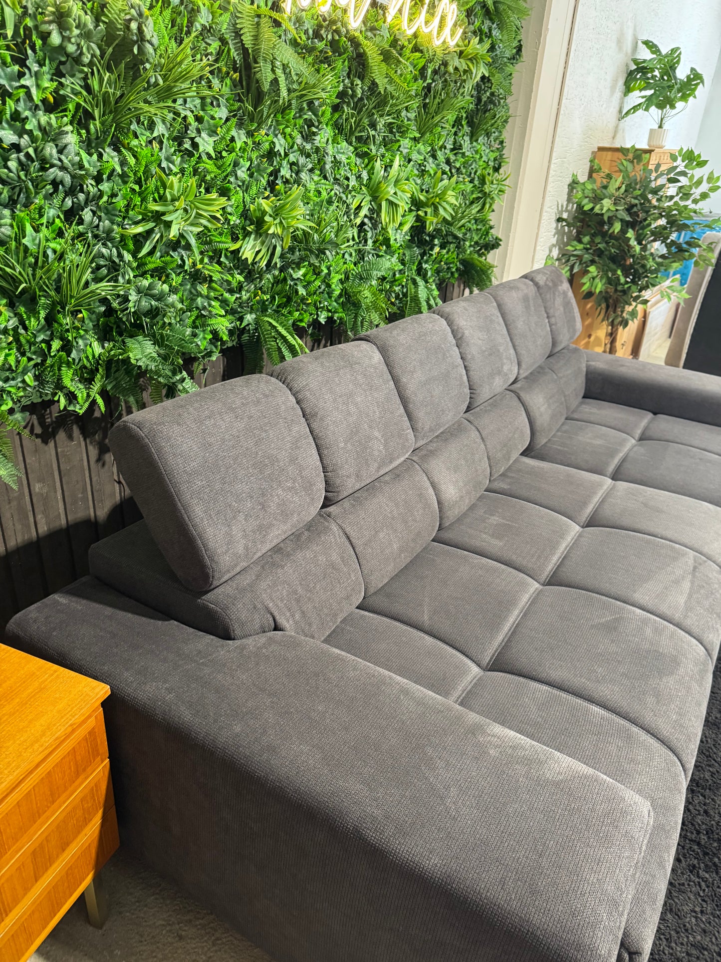 „Freiraum“ Ecksofa mit elektr. Schlaffunktion