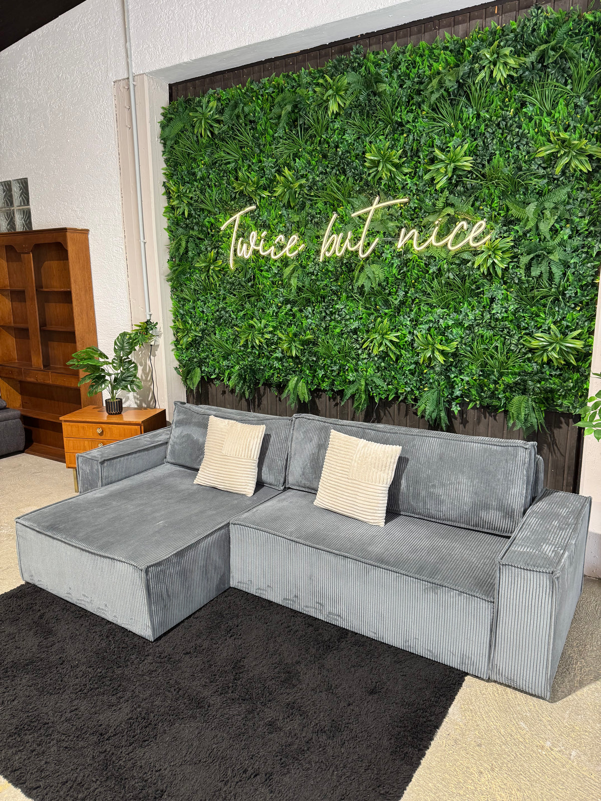Cord Ecksofa mit Schlaffunktion (beidseitig montierbar)