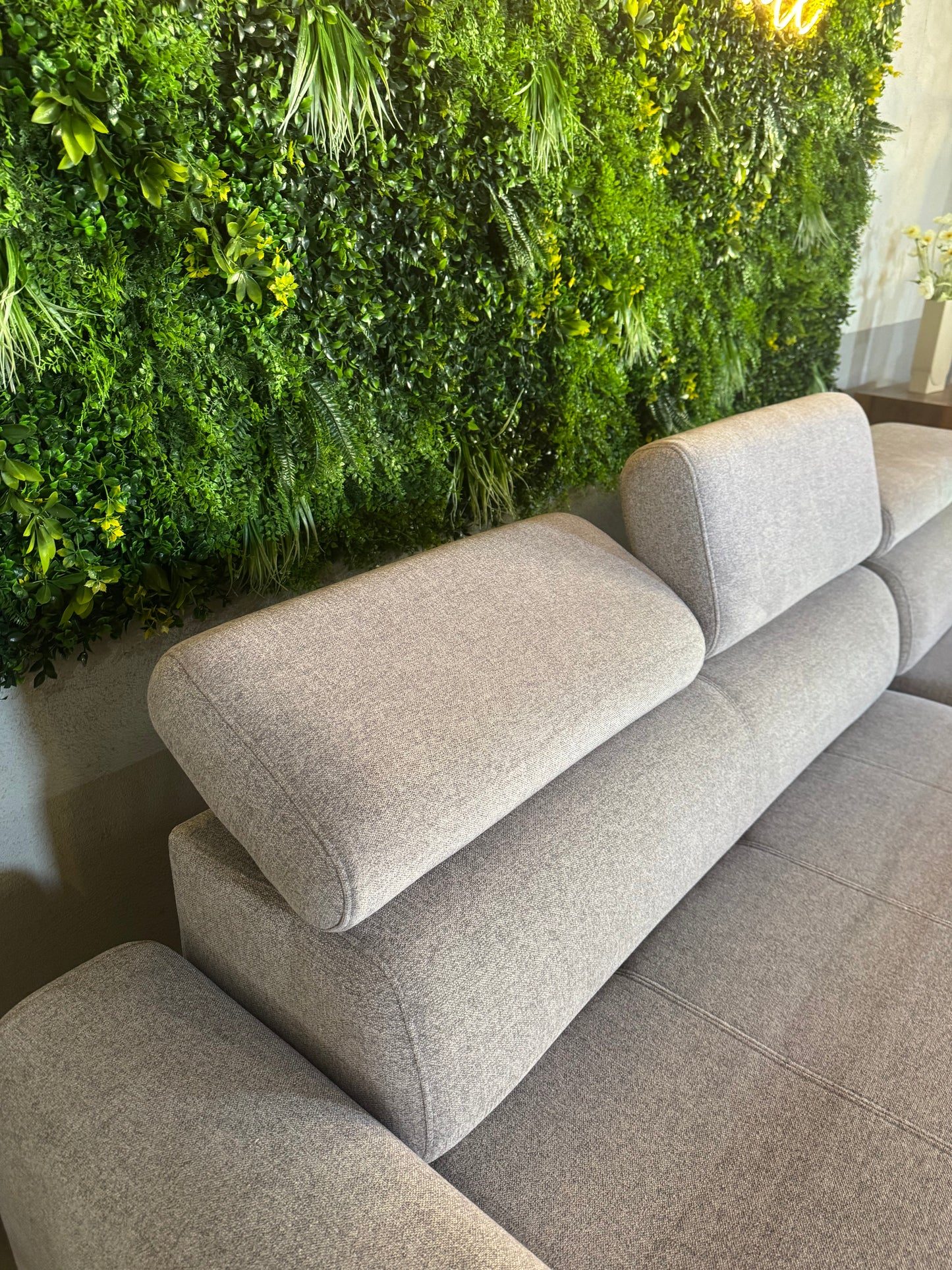 Ecksofa mit elektr. Schlaffunktion