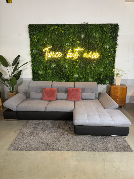 Ecksofa mit Schlaffunktion & verstellbaren Lehnen