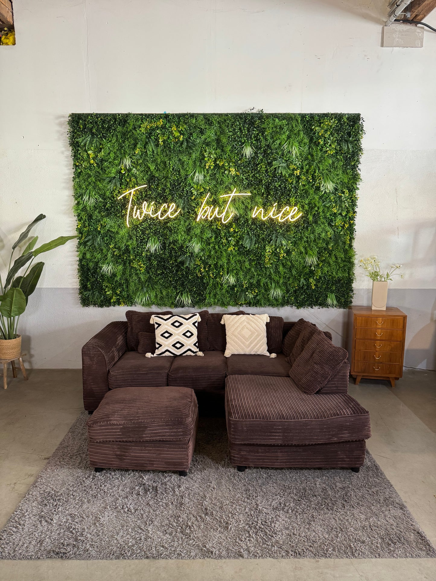 Cord Ecksofa mit Hocker