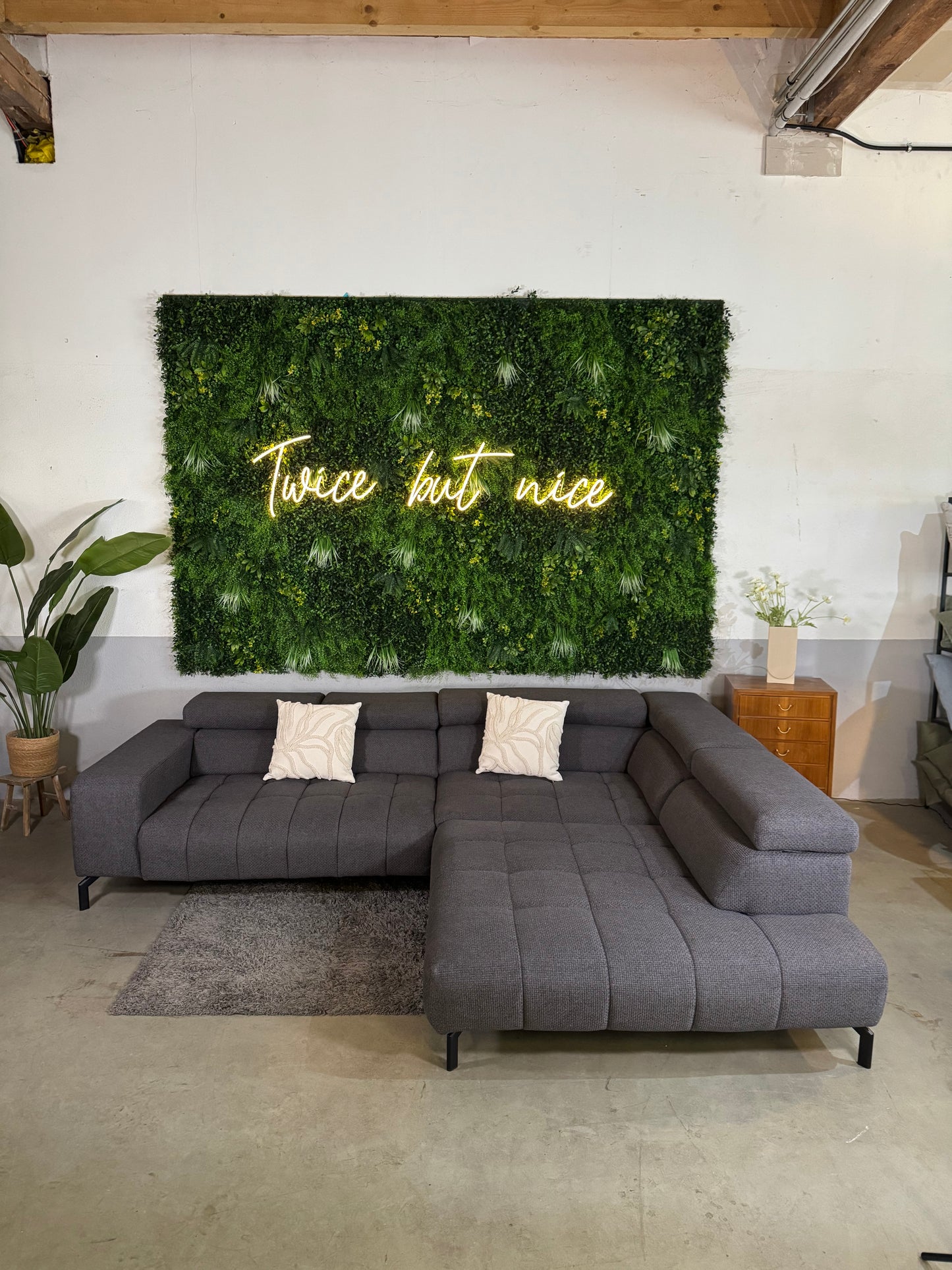 XXL Ecksofa mit verstellbaren Kopflehnen