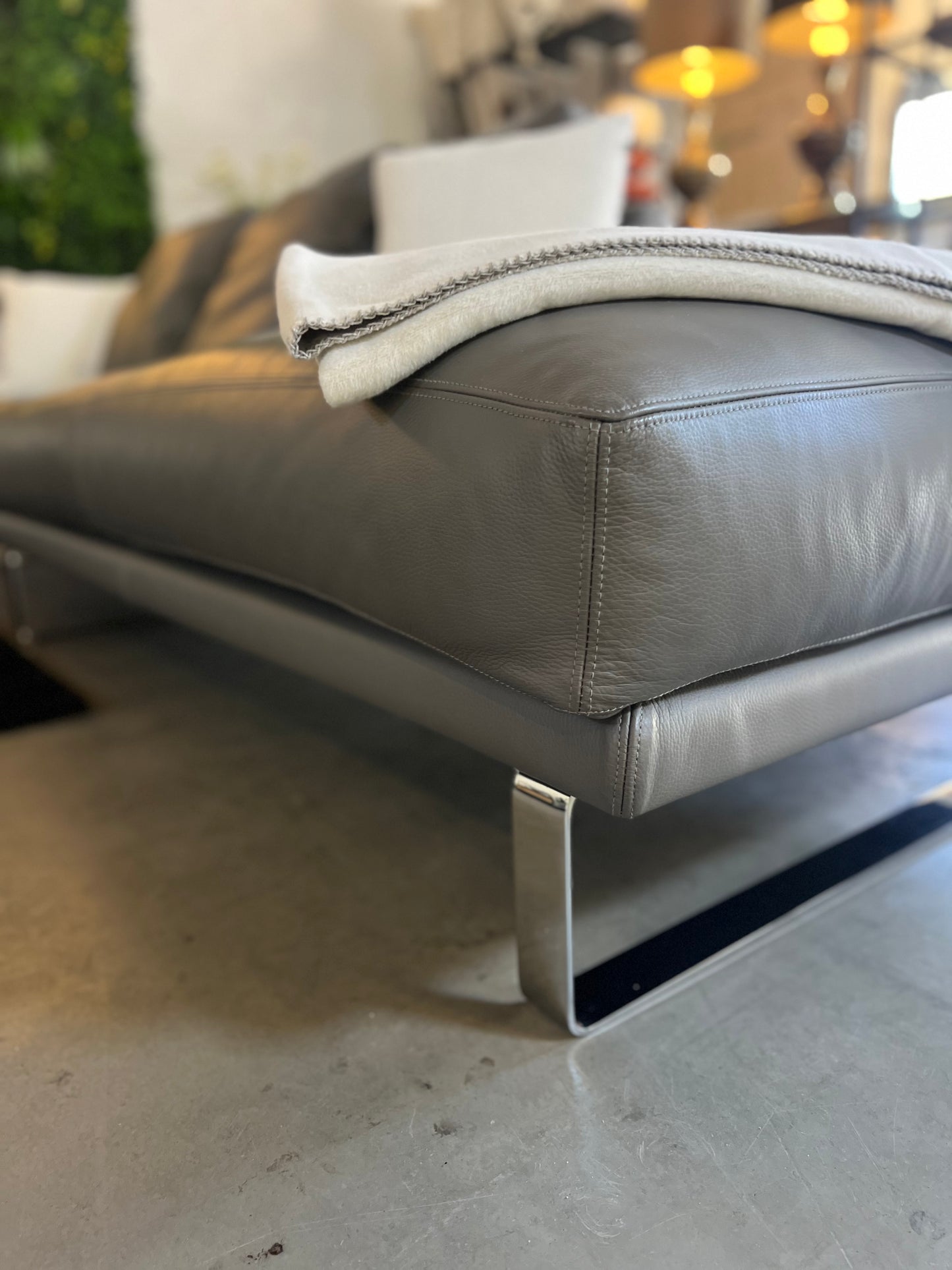 Violetta Designer Ecksofa 2 und 3 Sitzer