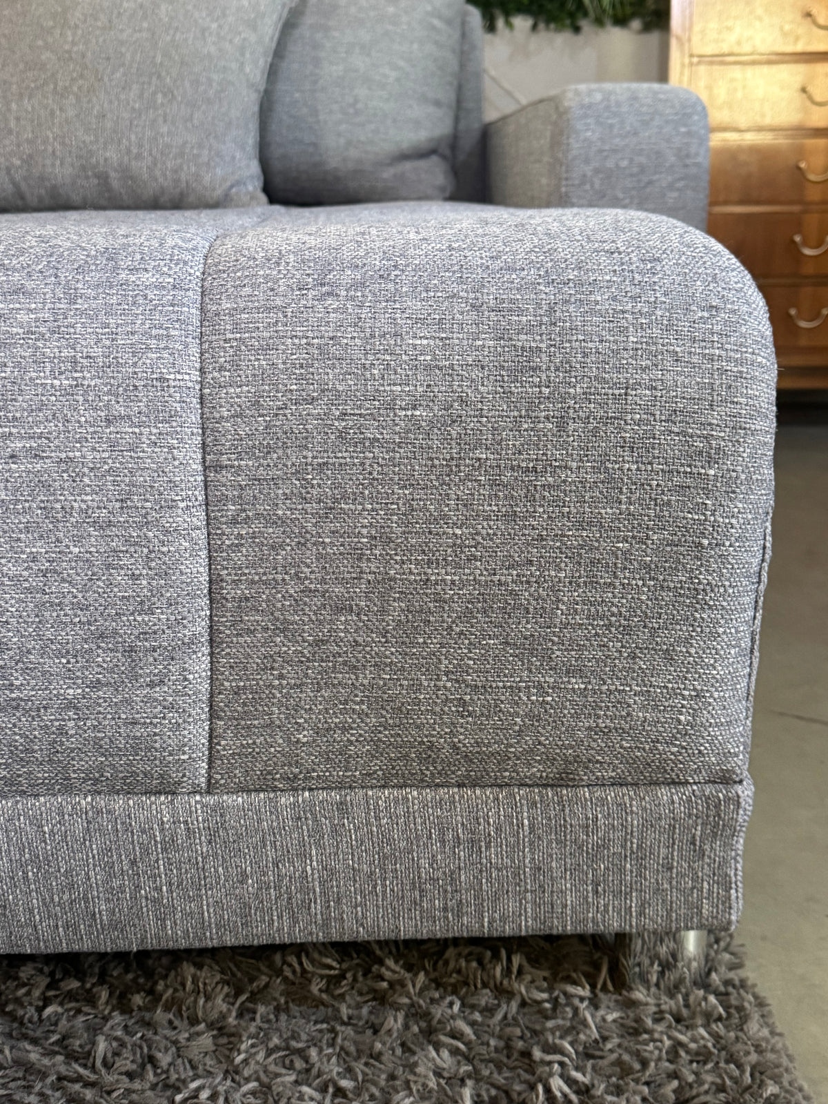 Modernes Ecksofa mit Schlaffunktion (beidseitig montierbar)