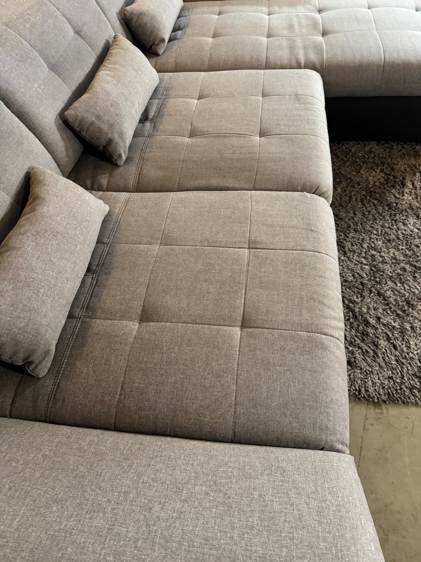 Ecksofa mit Schlaffunktion & verstellbaren Lehnen