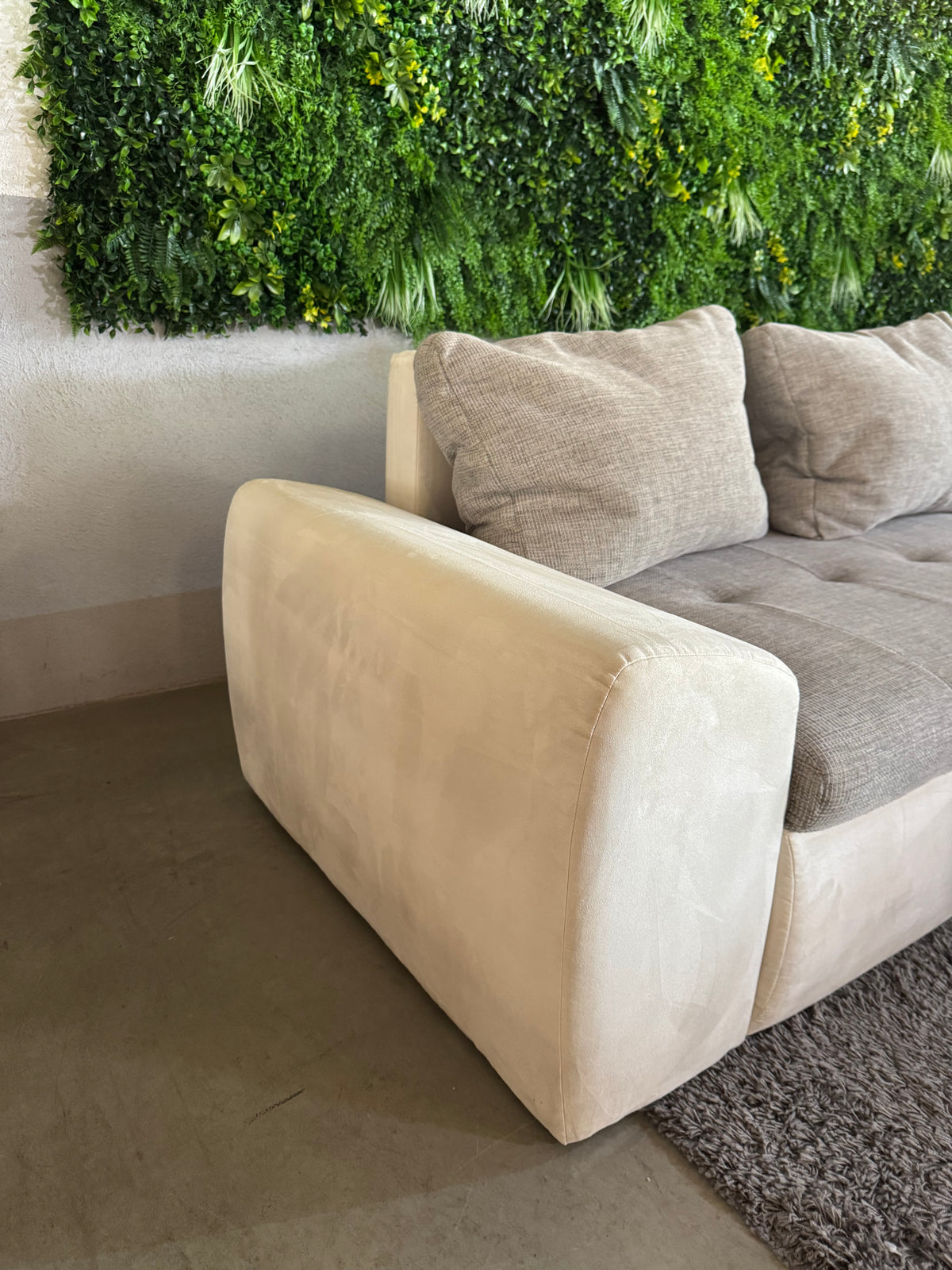 Ecksofa mit Schlaffunktion (beidseitig montierbar)