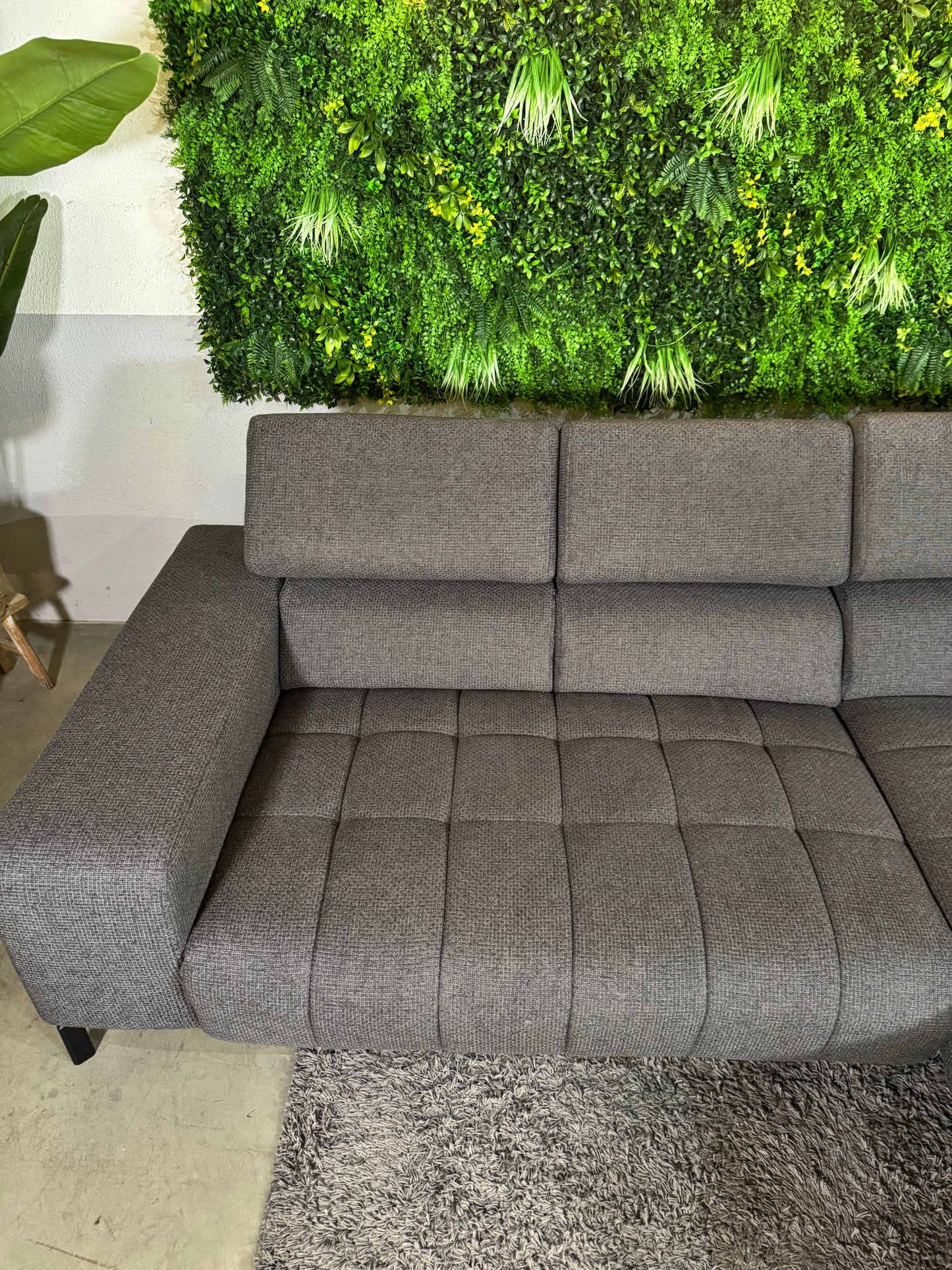 XXL Ecksofa mit verstellbaren Kopflehnen
