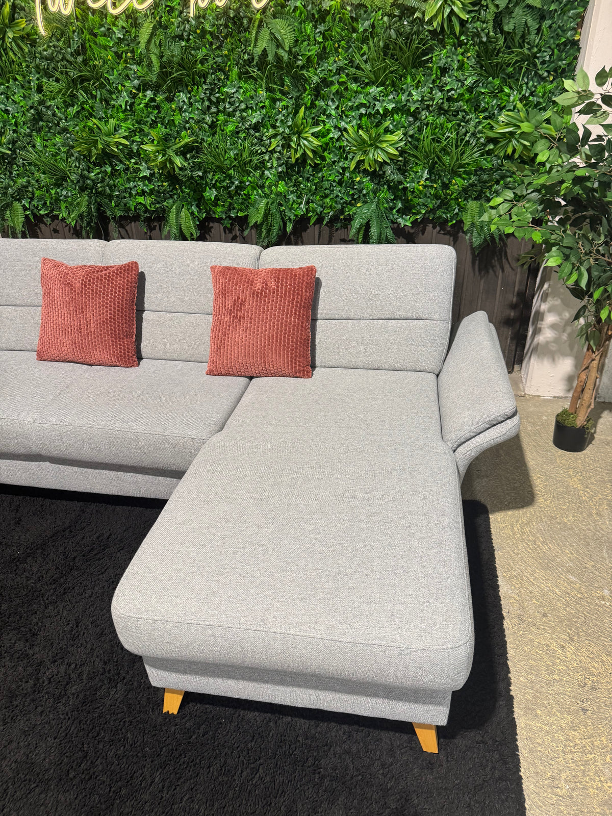 hellgraues Ecksofa