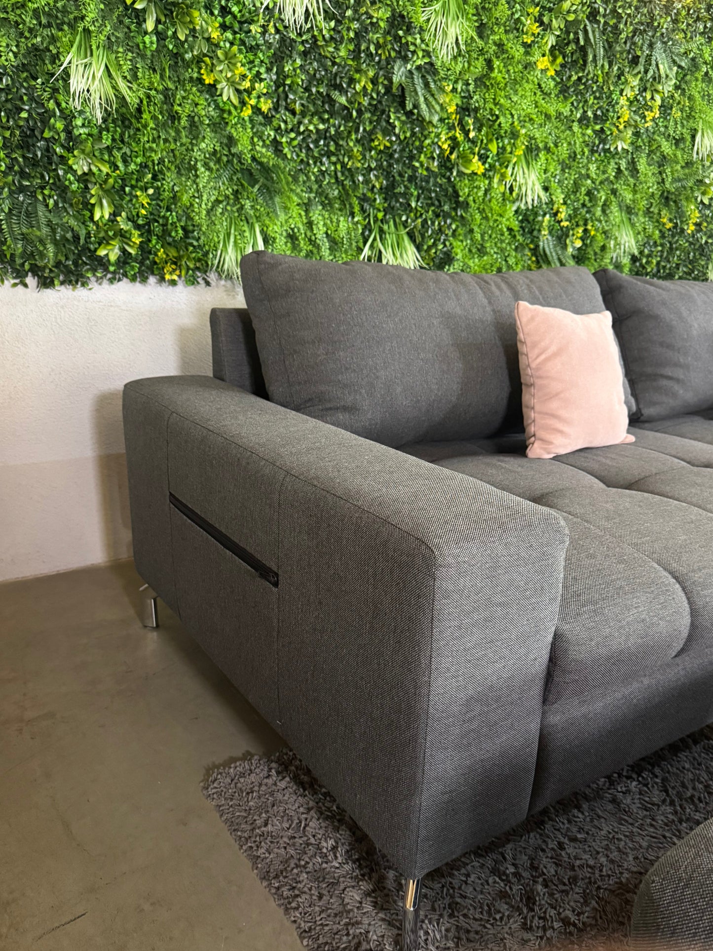 USB Ecksofa mit Hocker