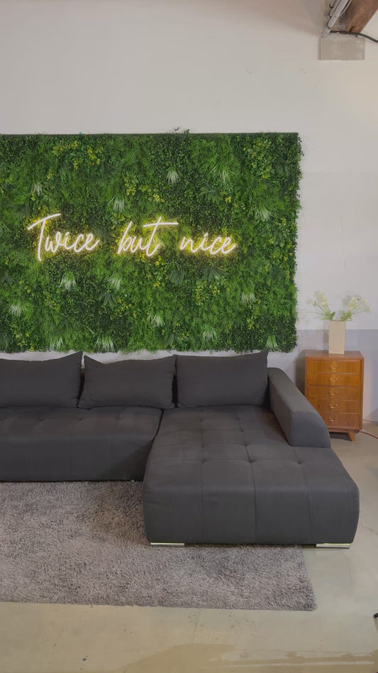 Ecksofa mit elektrischer Ausziehfunktion