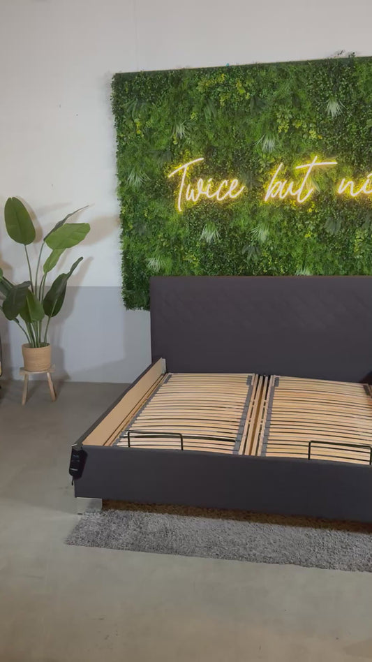 Boxspringbett(180x200cm) mit elektr. verstellbaren Lattenroste